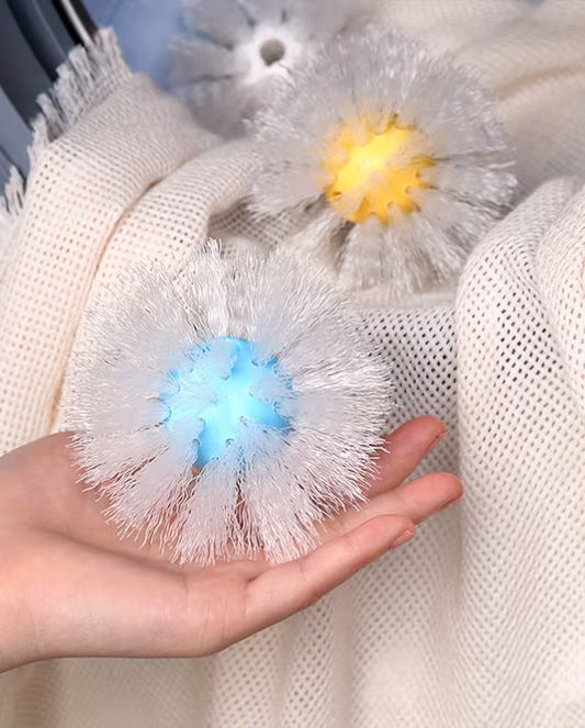 Spiky Pet Hair Catcher Laundry Balls — Pack of 2